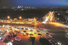 北京整治草房地铁站路口拥堵 拘留黑车司机百人