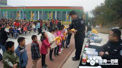 淅川县交警大队开展交通安全宣传进校园活动